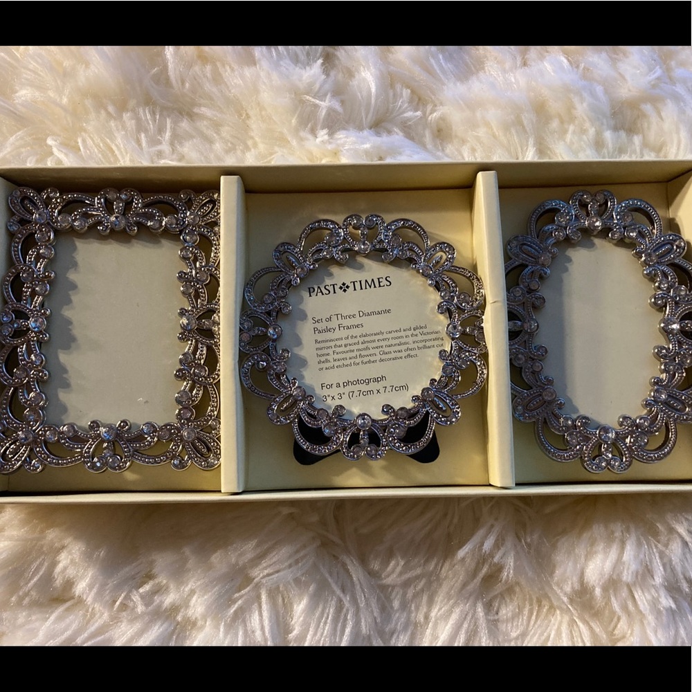 PAST TIMES BOX SET OF 3 MINIATURE PHOTO FRAMES